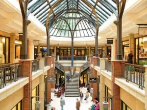 Energy Efficiency Retrofit and Grant Acquisition for Shopping Mall, Hamburg